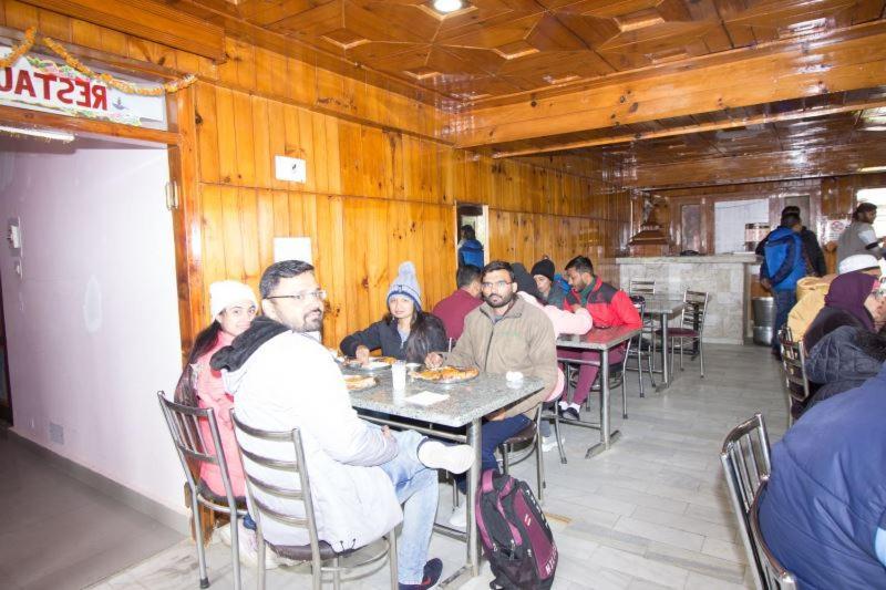 Utsav Hotel Manali  Luaran gambar